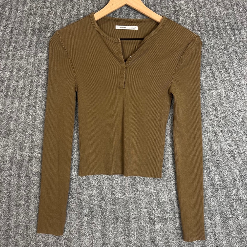 Pull&Bear Henley Top Womens XS Brown Excellent Ribbed Long Sleeve Button Neck
